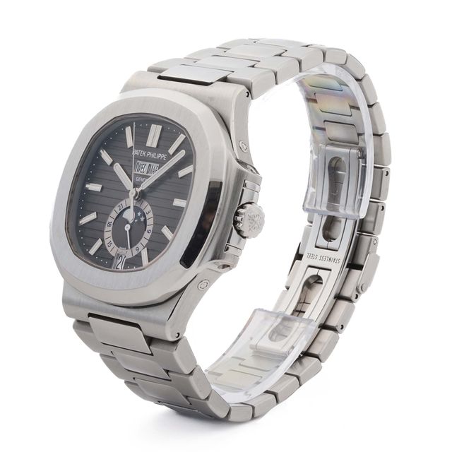 Patek Philippe Nautilus 5726/1A-001 Image 2